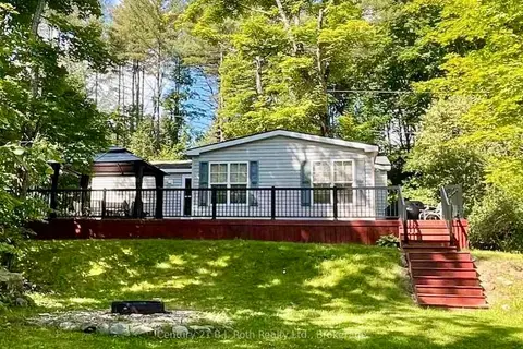 439 Springwater Crescent