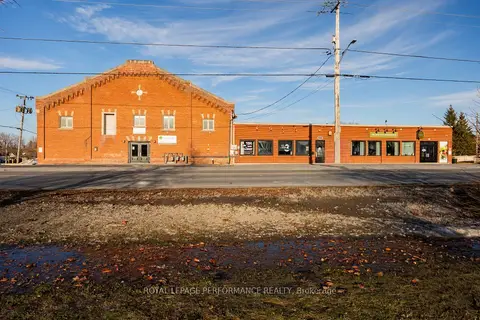215 Main Street N