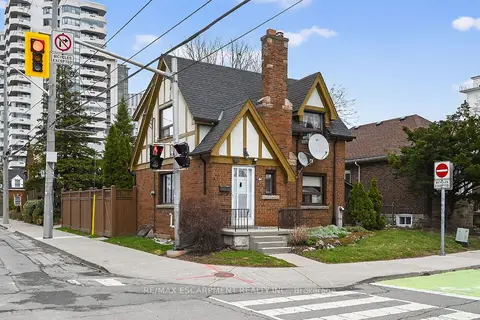 144 Hunter Street W