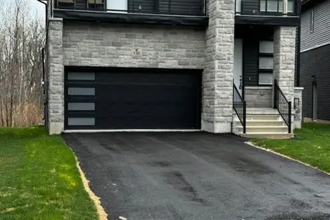 135 Rosie Street