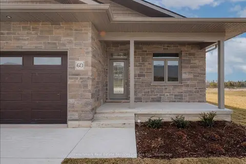 60 Cavalier Crescent