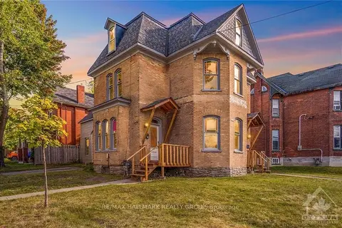 42 CHURCH Street W