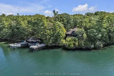 36 BOSTWICK Island