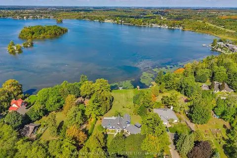 8 Oak Drive