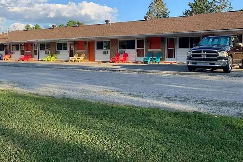 381 Hwy 17 Highway W