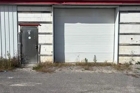 1057 Highway 7 Expressway 5