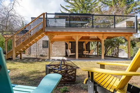 114 Lakeshore Road W