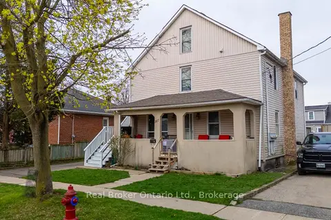307 Wallace Avenue S