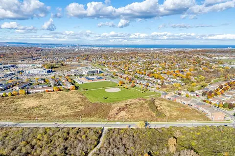 390 Highland Road W