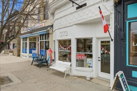 272 Wellington Main Street