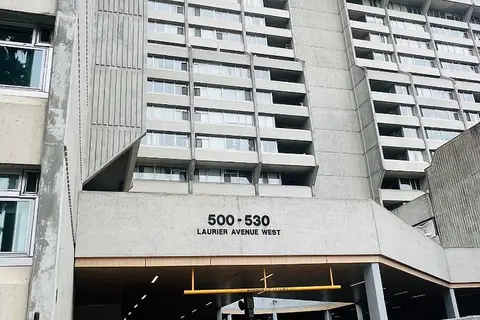 530 Laurier Avenue W 910