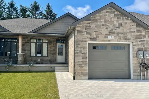19 Nyah Court