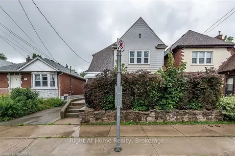 104 LONGWOOD Road S 2 Room #1