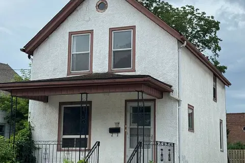 4688 Ryerson Crescent
