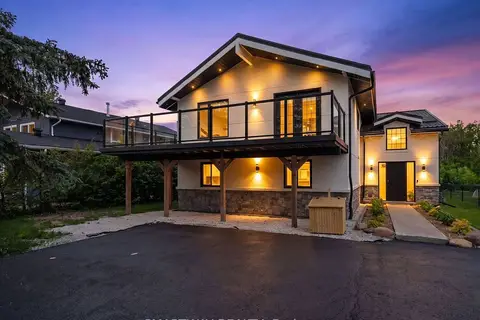 107 Campbell Crescent