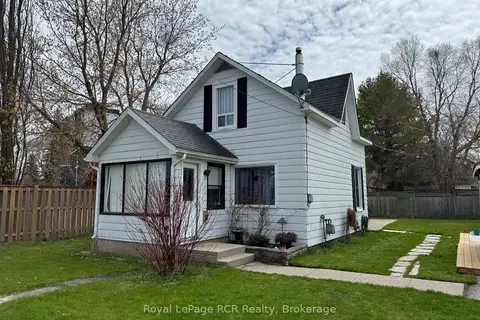 381 14th Street W