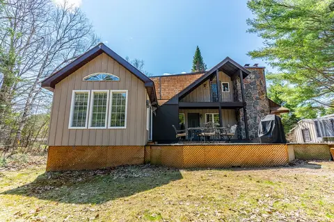 1065 Cloverleaf Road