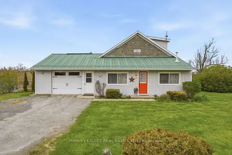 8 School House Road