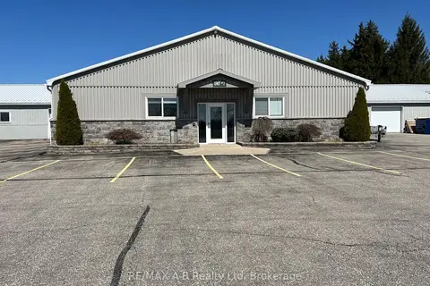 380 Woodstock Street S 7