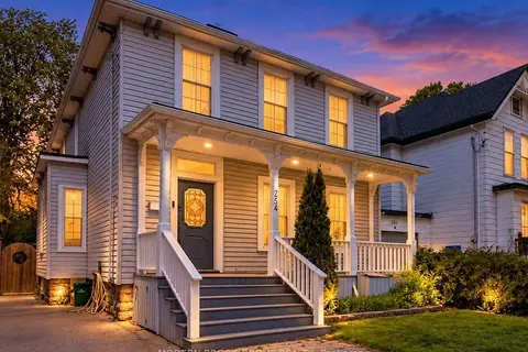 254 King Street E