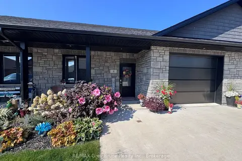 4 PALMER MARIE Lane