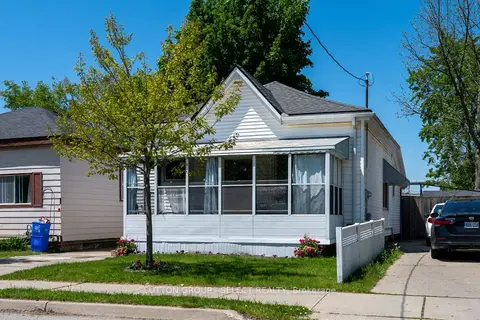 582 Hill Street