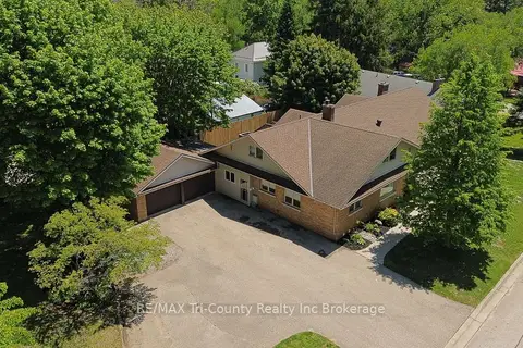 16 Delevan Crescent