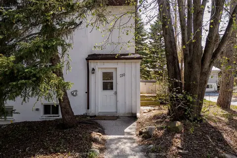 210 Arlberg Crescent