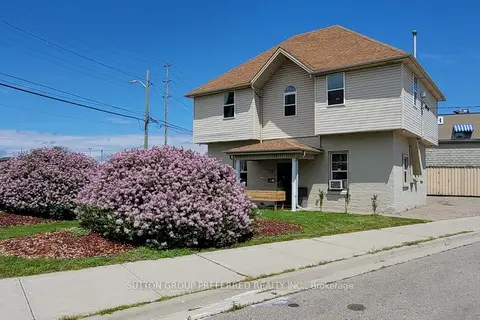 453 Bathurst Street