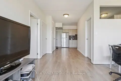 275 Larch Street G607