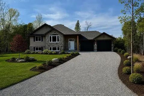 1039 Crookston Road