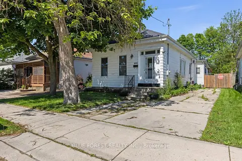 208 Maitland Street