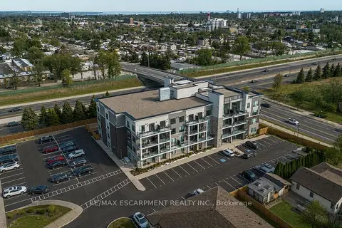 120 SPRINGVALLEY Crescent 104