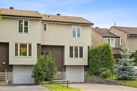 8 Gillespie Crescent