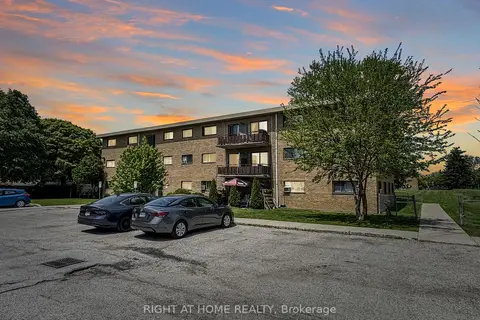1830 Dumont Street 101