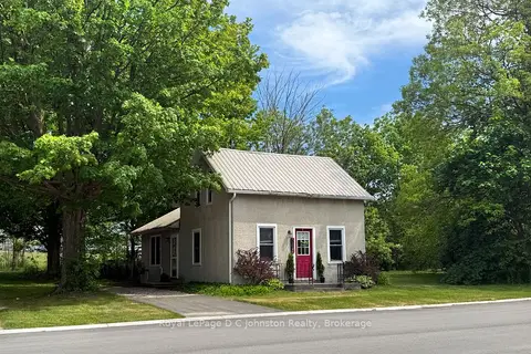561 Wellington Street