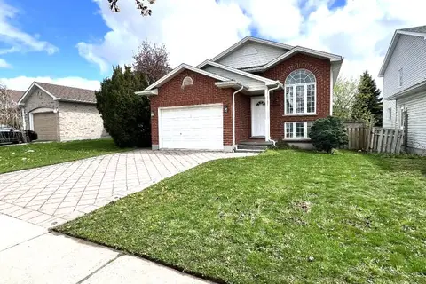 1098 Farnsborough Crescent
