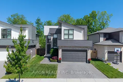 364 Sophia Crescent