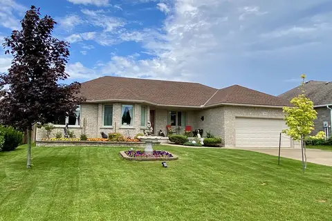 785 Woodland Drive