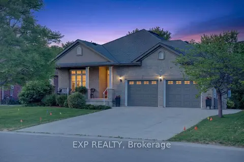 14 Hunter Drive S