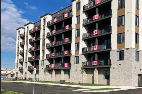 100 PINEHILL Road 1 Bedroom + Den