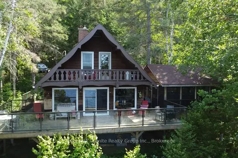 1038 Broken Paddle Road
