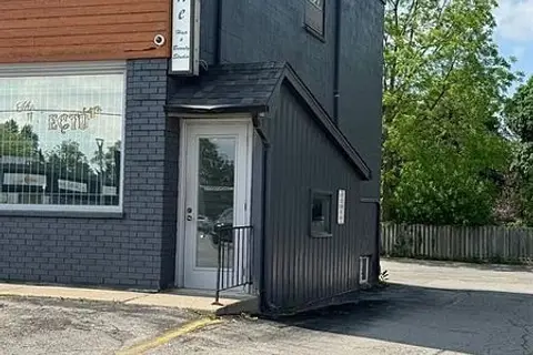 2479 Main Street E 1