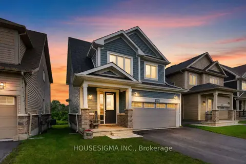 32 Oakmont Drive
