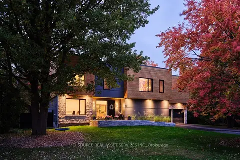 73 Pineglen Crescent