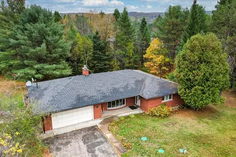 4 Maxwell Settlement Road 1