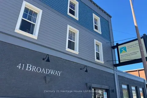 41 Broadway Street
