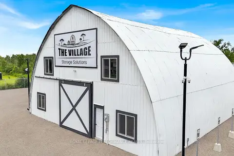 3826 Lanark County Road 43 Road