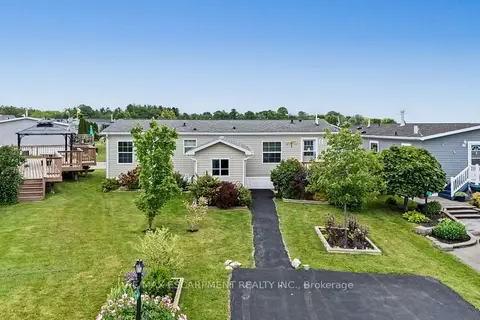 4 Hickory Hollow