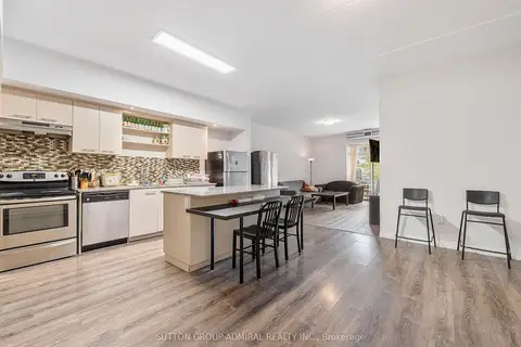 8 Hickory Street W 203